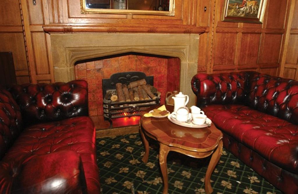 The Castle Inn Порлок Экстерьер фото